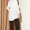 Honeycomb Striped Oversized Shirt Ecru al por mayor shirt view 3 - Hicabistan fábrica Turquía