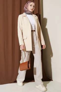 Alternative view of Pocketed Wide-Leg Trousers with Pile Detail Beige