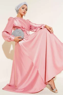 Satin Evening Dress with Stone Details and Fur Collar Powder Pink en gros dress view 2 - Hicabistan usine Turquie