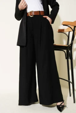 Pleated Belted Oversized Pants Black