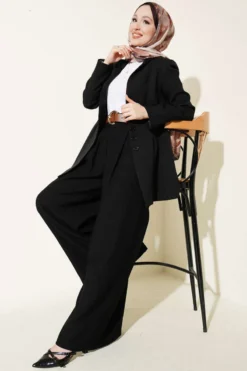 Alternative view of Pleated Belted Oversized Pants Black