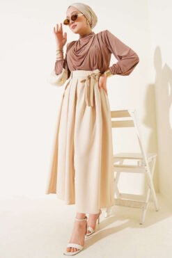 Pleated Belted Flared Skirt Beige بالجملة skirt view 2 - Hicabistan مصنع تركيا
