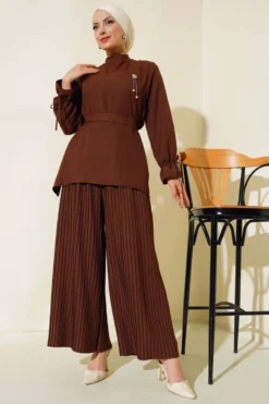 Pleated Pants Set Brown
