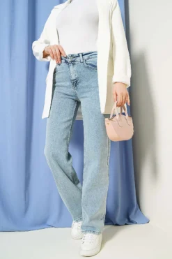 Loose Stretch Jeans