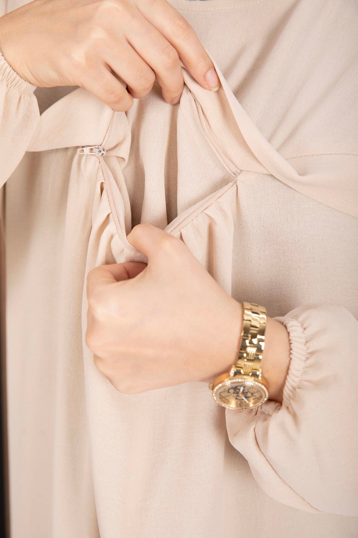 Sare Robe Detailed Modest Dress Beige Großhandel prayer dress view 4 - Hicabistan Türkei Fabrik