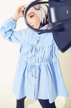 Stone Button Tie-String Shirt Blue
