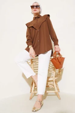 Alternative view of Shirt with V Detail Tan