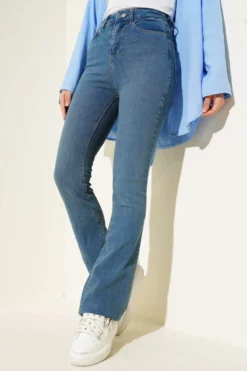 Alternative view of High Waist Flared Pants Blue