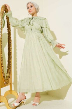 Vista alternativa di Tiered Dress with Neck Tie Detail