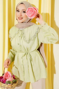 Lace Cuff Sailor Collar Shirt