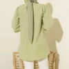 Ruffled Collar Stone Button Shirt Stone al por mayor shirt view 3 - Hicabistan fábrica Turquía