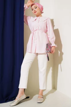 Alternative view of Shirt with Pearl Collar and Tie Belt Pink
