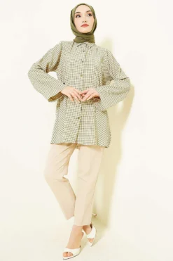 Alternative view of Checkered Shirt with Side Elastic and Belt Green