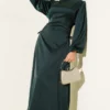 Satin Dress with Side Tie Detail Emerald groothandel dress - Hicabistan Turkije fabriek