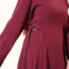 Belted Pleated Dress Burgundy Großhandel dress view 4 - Hicabistan Türkei Fabrik