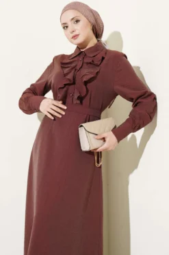 Half Button Ruffled Dress Brown en gros dress view 2 - Hicabistan usine Turquie