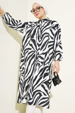 Long Shirt with Zebra Pattern Black