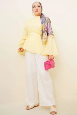 Vue alternative de Asymmetrical Cut Poplin Tunic Yellow