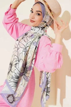 Alternative view of Sunflower Pattern Bamboo Crinkle Shawl Lilac