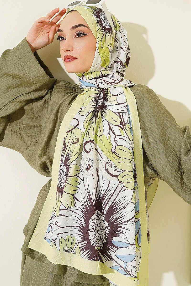 Sunflower Pattern Bamboo Crinkle Shawl Yellow – Image 2