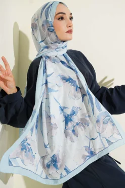 Large Flower Pattern Bamboo Crinkle Shawl Baby Blue