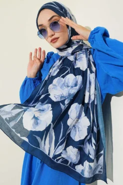 Large Flower Pattern Bamboo Crinkle Shawl Navy Blue