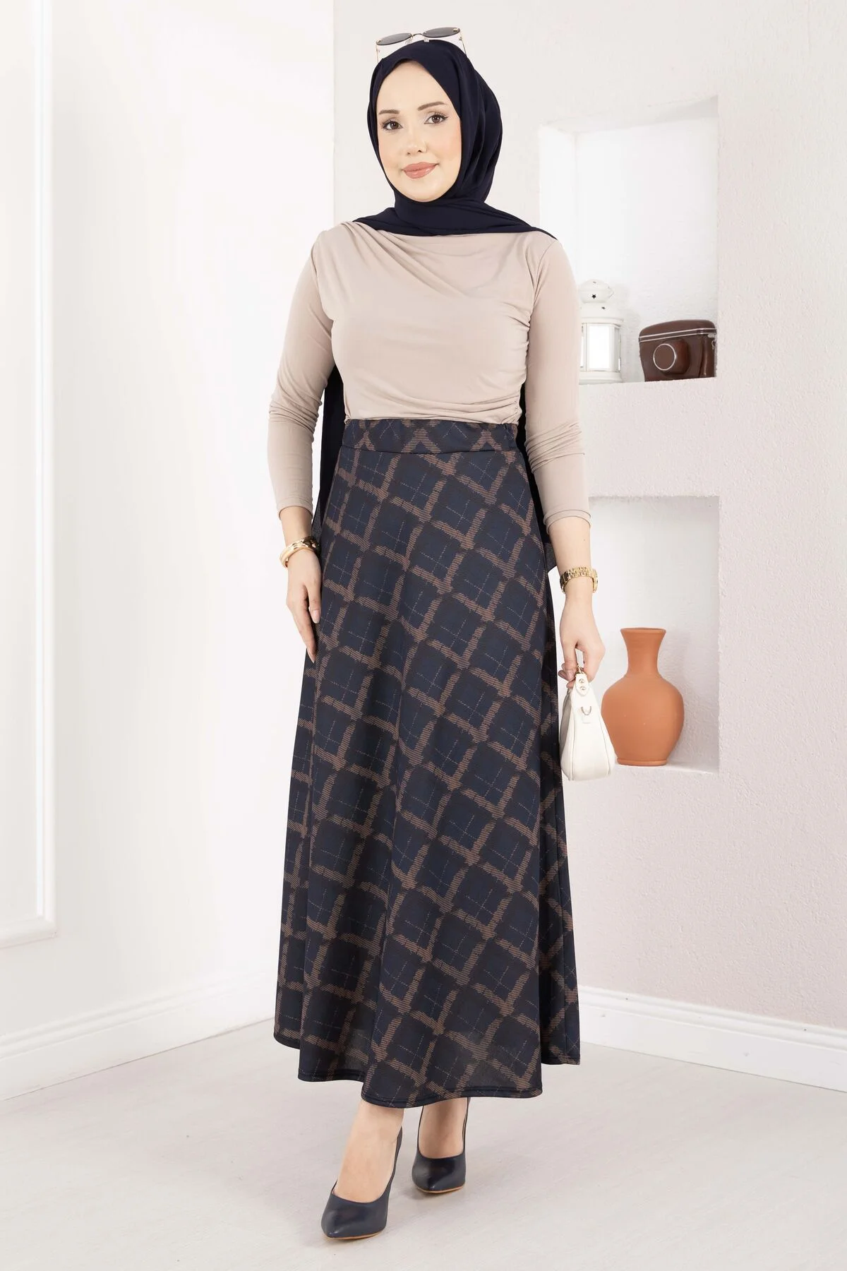 Baklava Pattern Scuba Skirt Navy Blue - Imagen 3
