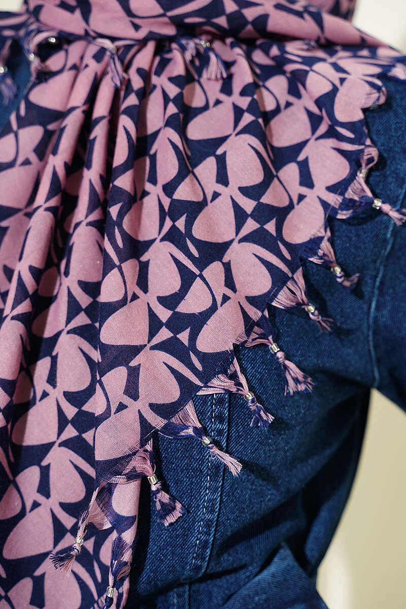Beaded Detail Patterned Scarf Powder Pink - immagine 4