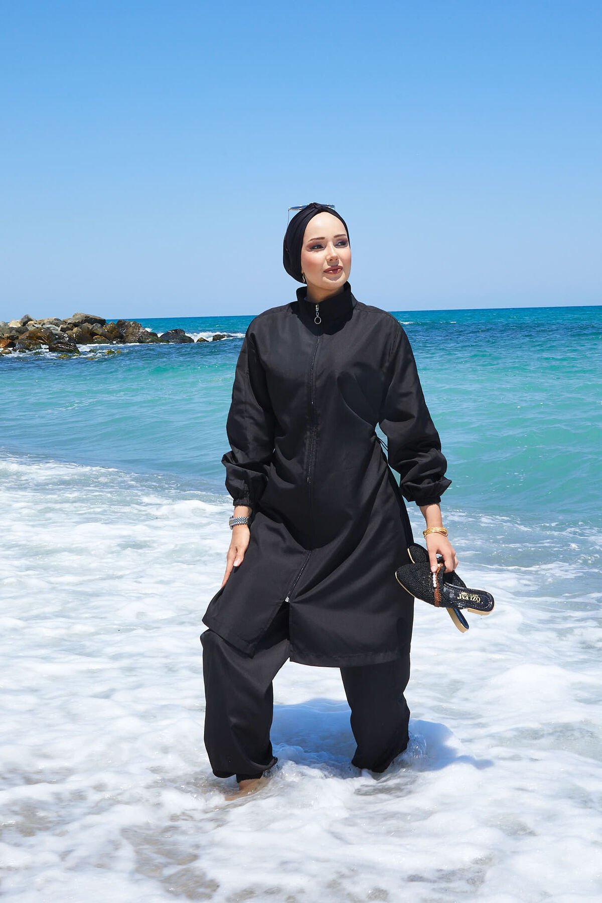 Full-Zip Modest Swimwear Black – Bild 3