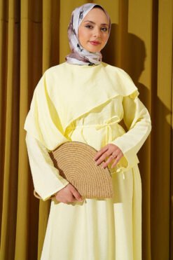 Alternative Ansicht von Cross Shoulder Cloak Skirt Set Yellow