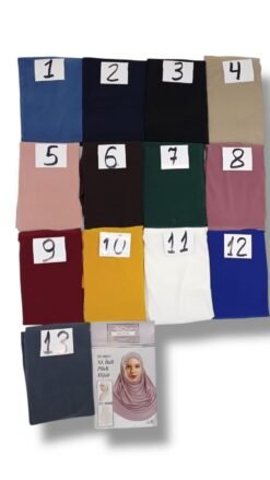 XL Hijab colour chart — 13 numbered groothandel colour swatches