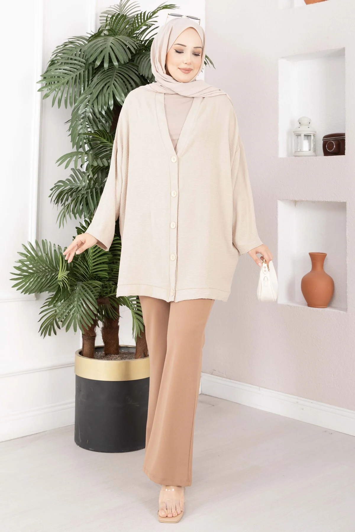 Buttoned Loose Aerobin Kimono Beige - Image 3