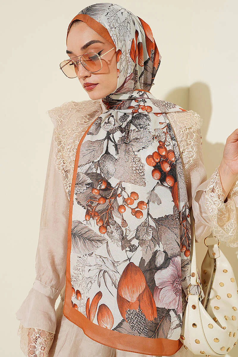 Patterned French Silk Scarf Camel - Imagen 2