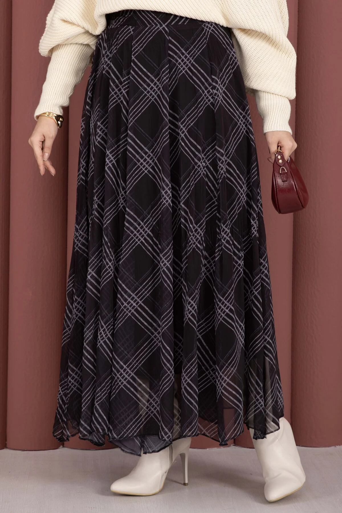 Checked Pattern Lined Chiffon Skirt Black - Image 2