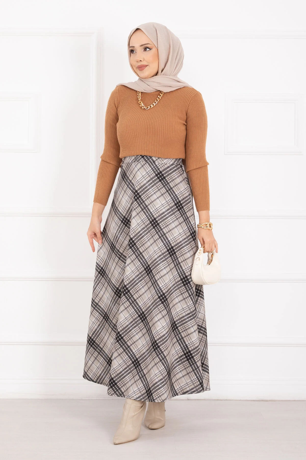 Plaid Pattern Scuba Skirt Cream