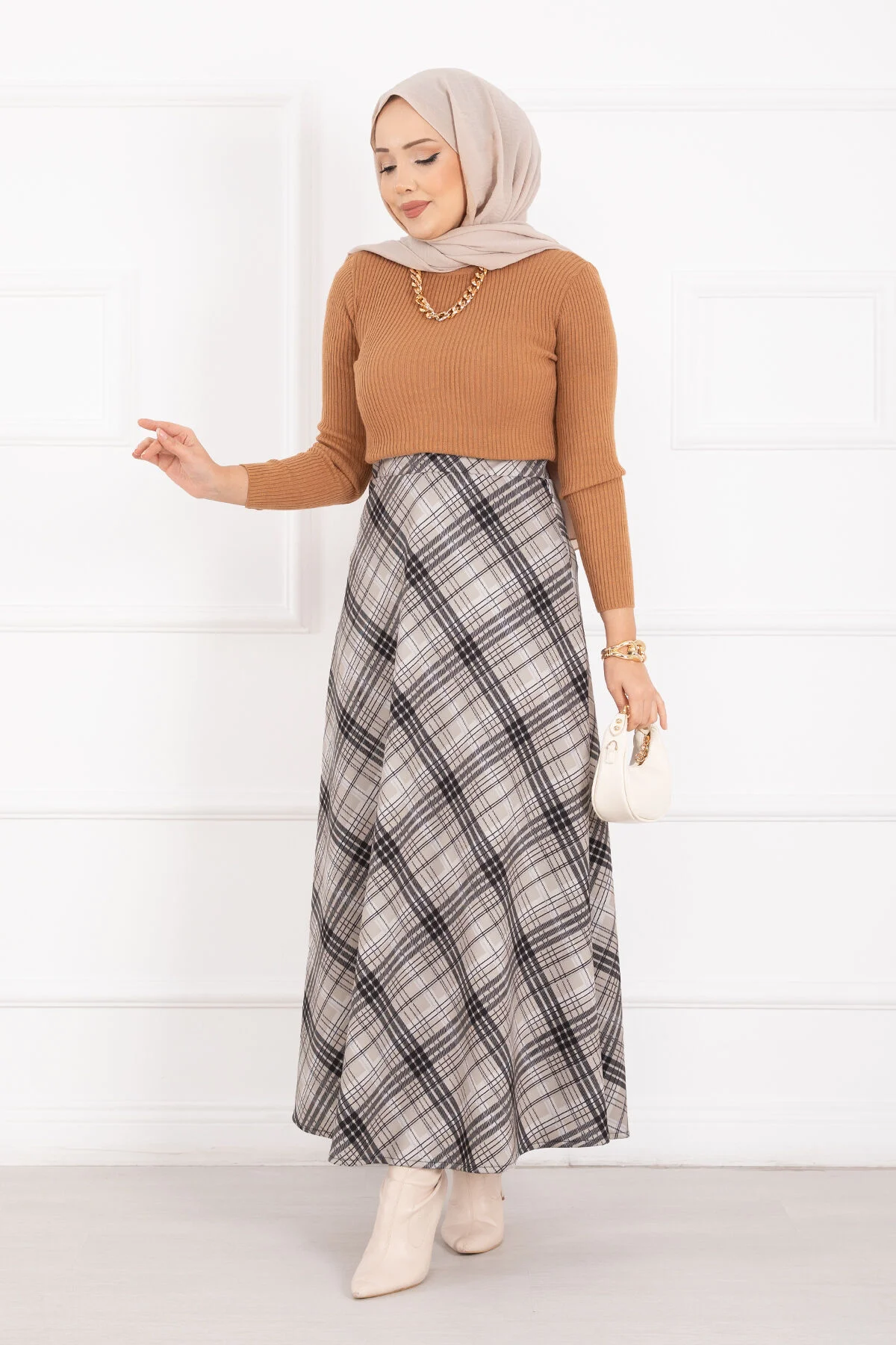 Plaid Pattern Scuba Skirt Cream - Imagen 4