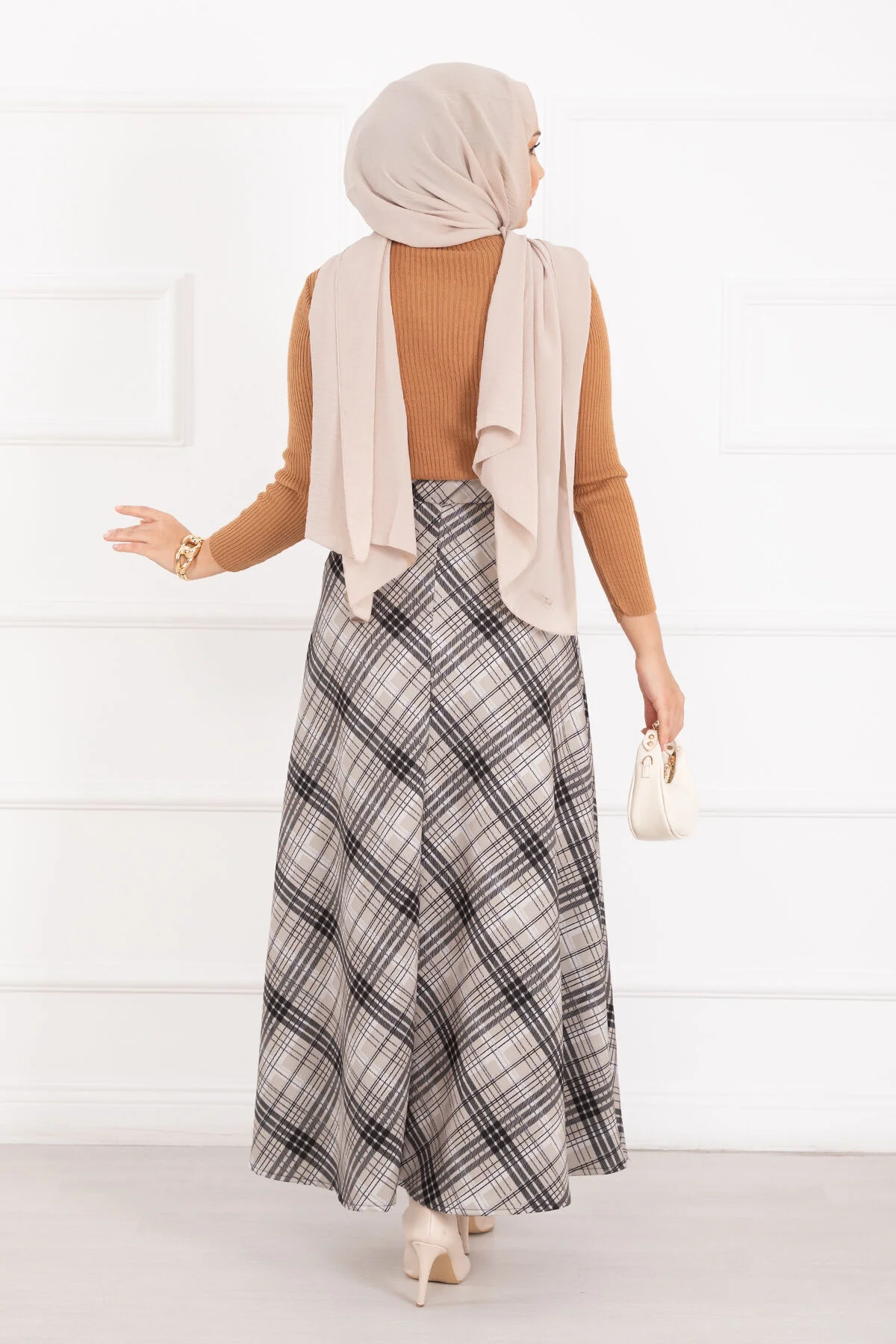 Plaid Pattern Scuba Skirt Cream - Imagen 5