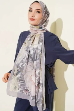 Alternative view of Bamboo Krash Shawl Grey