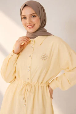 Alternative view of Shirt Collar Waist Tunic Two-Piece Set Yellow