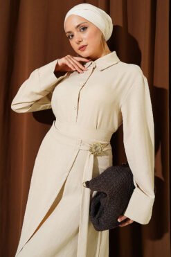 Vue alternative de Skirt Set with Gold Floral Accessory Beige