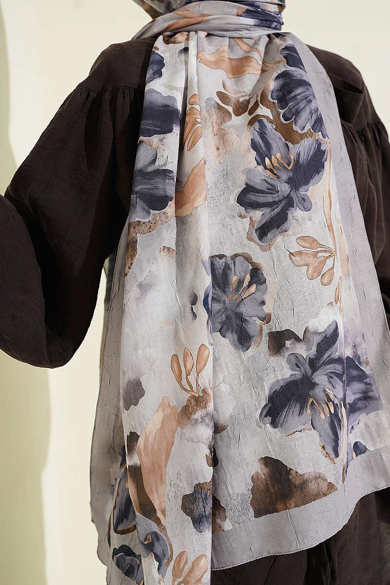 Floral Pattern Detailed Bamboo Crinkle Scarf – Bild 4