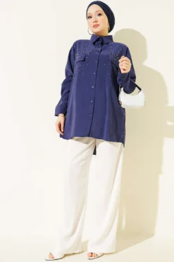 Alternatieve weergave van Double Pocket Stone-Embellished Tencel Shirt Navy Blue