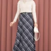 Striped Check Scuba Skirt Navy Blue - الصورة 4