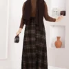 Square Pattern Scuba Skirt Black - الصورة 4