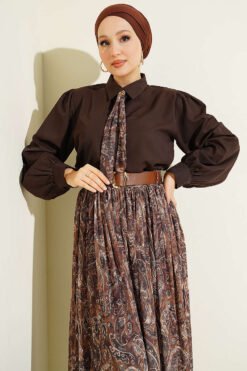 Vue alternative de Belted Patterned Skirt Set Brown