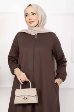 منظر بديل لـ Classic Zippered Ferace Brown