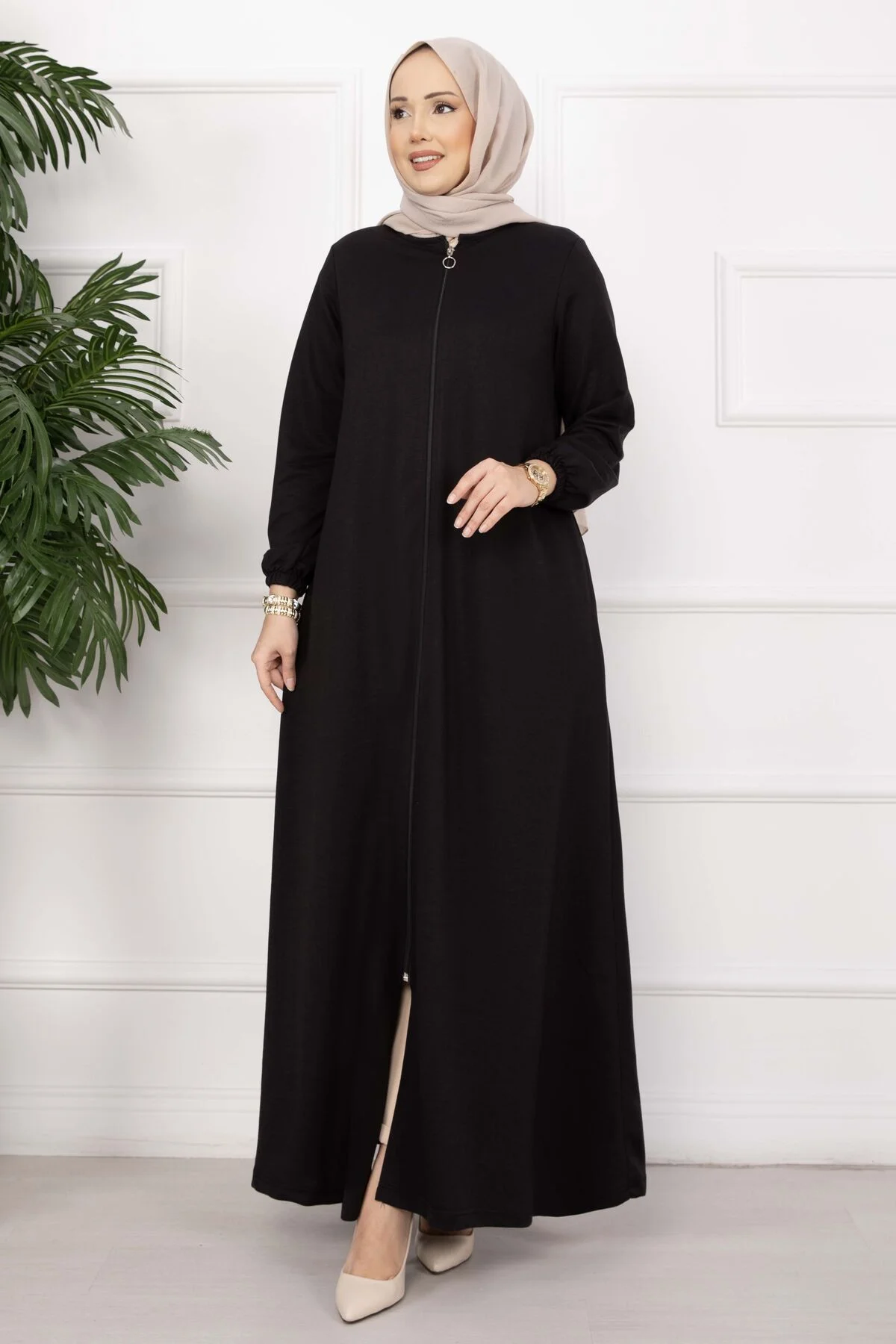 Classic Zippered Ferace Black – Image 3