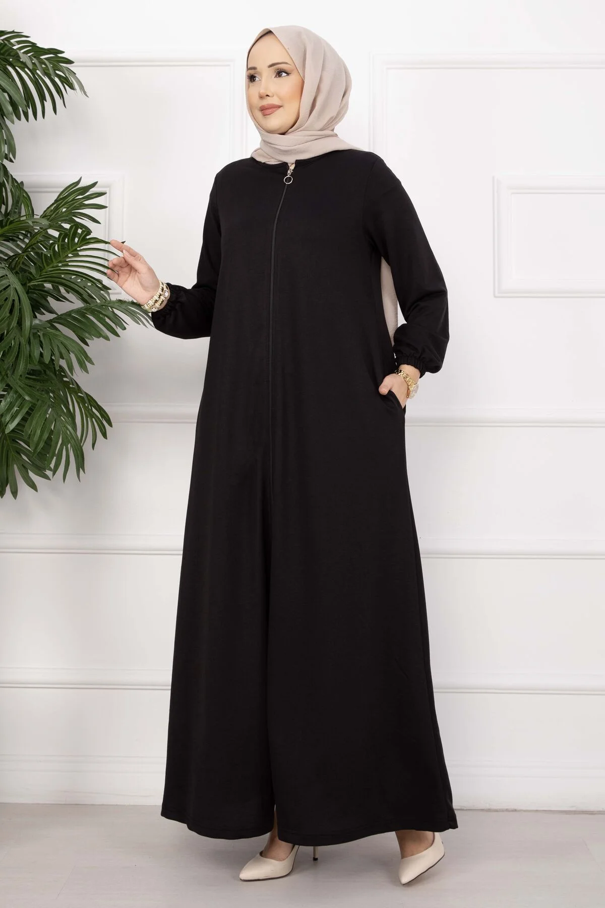 Classic Zippered Ferace Black – Image 4