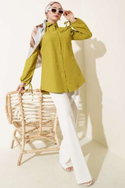 Alternative Ansicht von Shirt with Tie Detail
