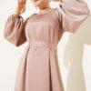 ⁦Belted Balloon Sleeve Satin Evening Dress Beige⁩ - الصورة ⁦2⁩